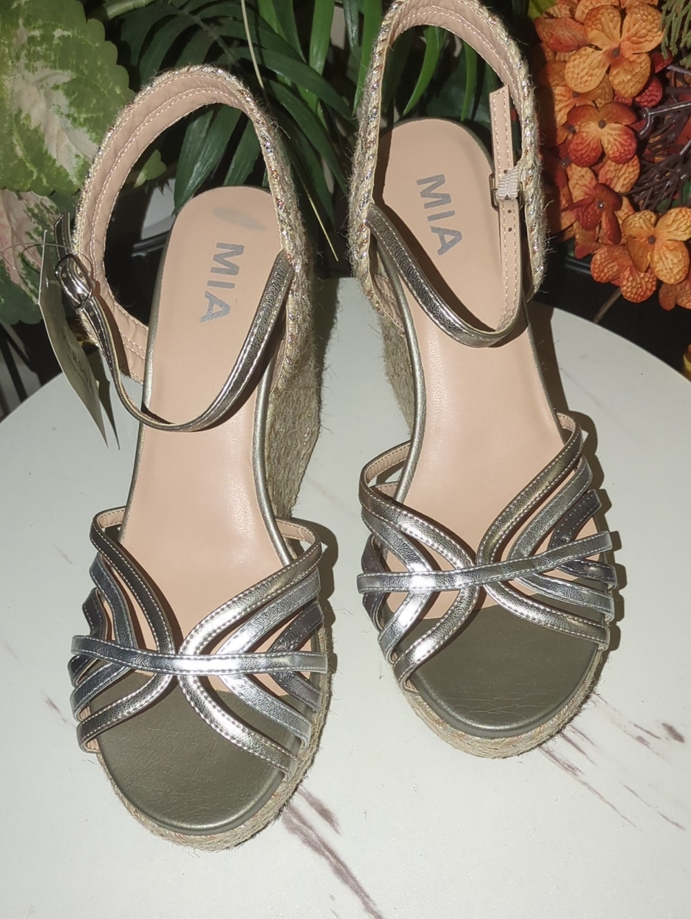 ❤️SALE❤️ MIA Silver Metallic Espadrille Wedge Sandals - Picture 2 of 10